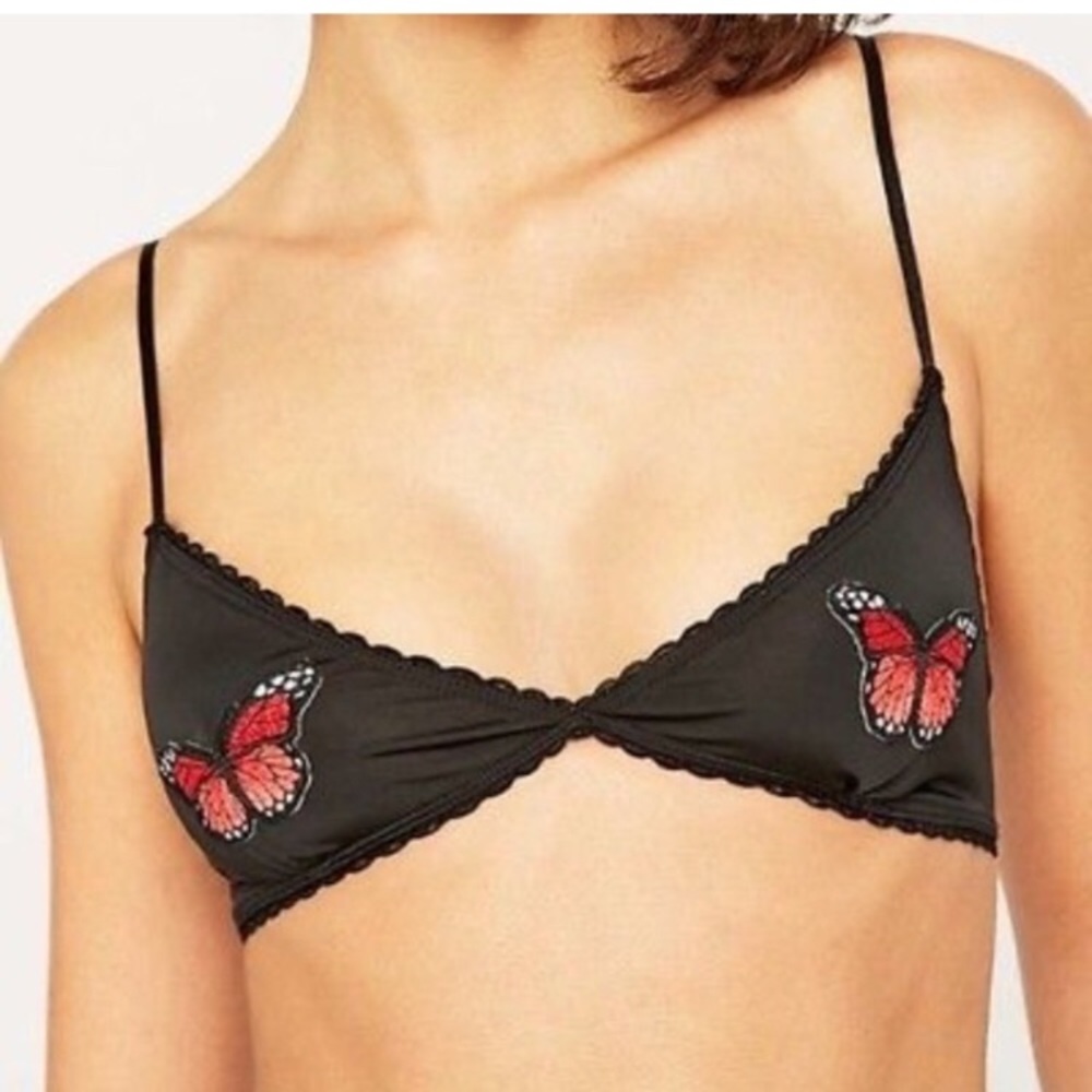 🆕UO Butterfly Triangle Bra - Picture 2 of 8